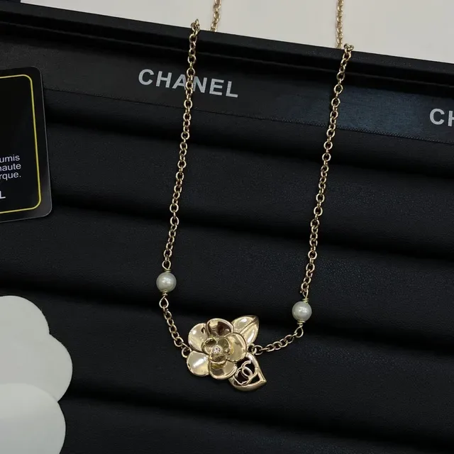 Collier Chanel Camellia Or Blanc Chaîne Fleur Pendentif 4