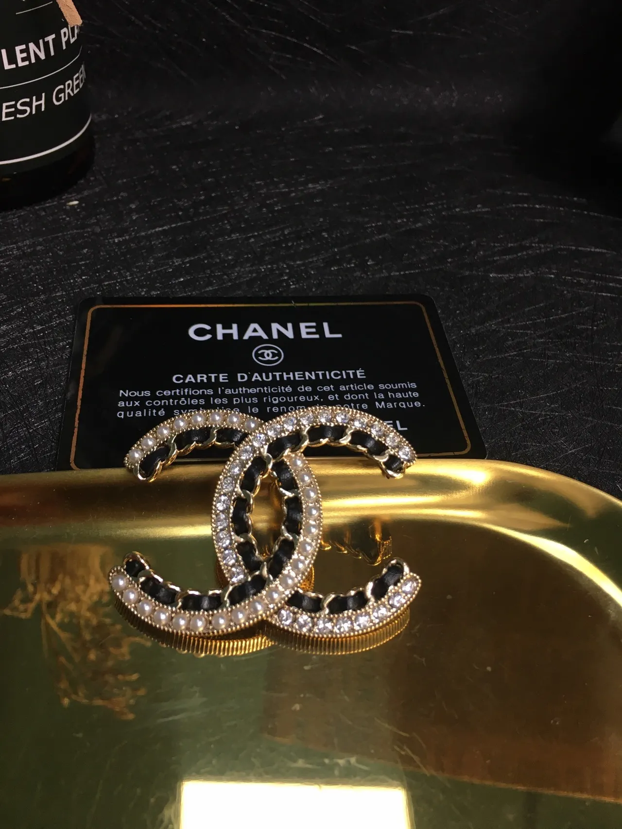 Chanel CC بروش ذهبي أسود نسيج متشابك لؤلؤ وكريستال تثبيت بروش 5