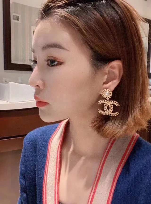 Chanel CC Chain Pearl Drop Earrings 4