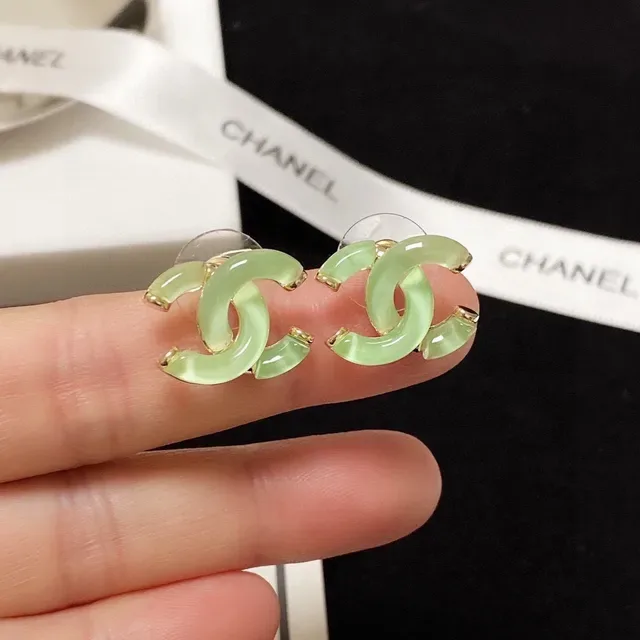 Chanel CC Green Gold Interlocking Motif Translucent Resin Earrings 3