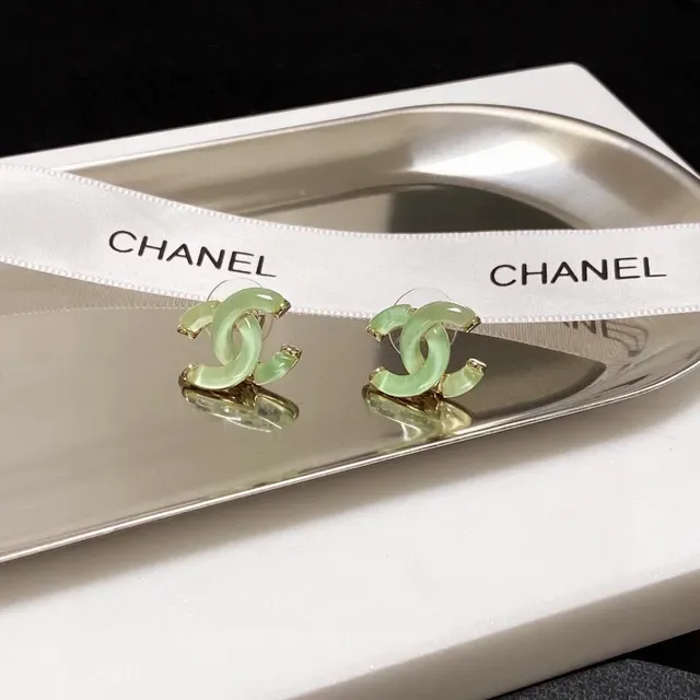 Chanel CC Green Gold Interlocking Motif Translucent Resin Earrings 5