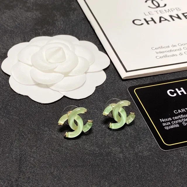Chanel CC Green Gold Interlocking Motif Translucent Resin Earrings 8