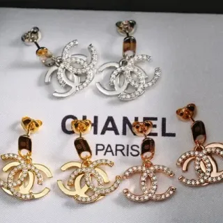Chanel CC Logo Pavé 水晶 坠耳耳环