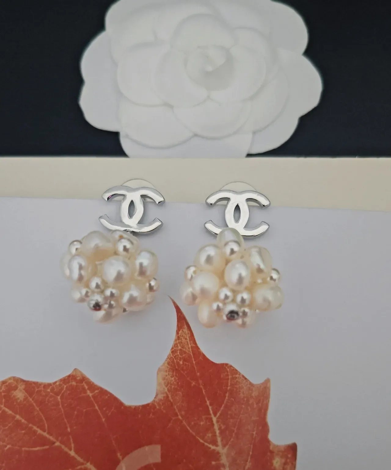 Chanel CC Logo Pearl Cluster Earrings 4