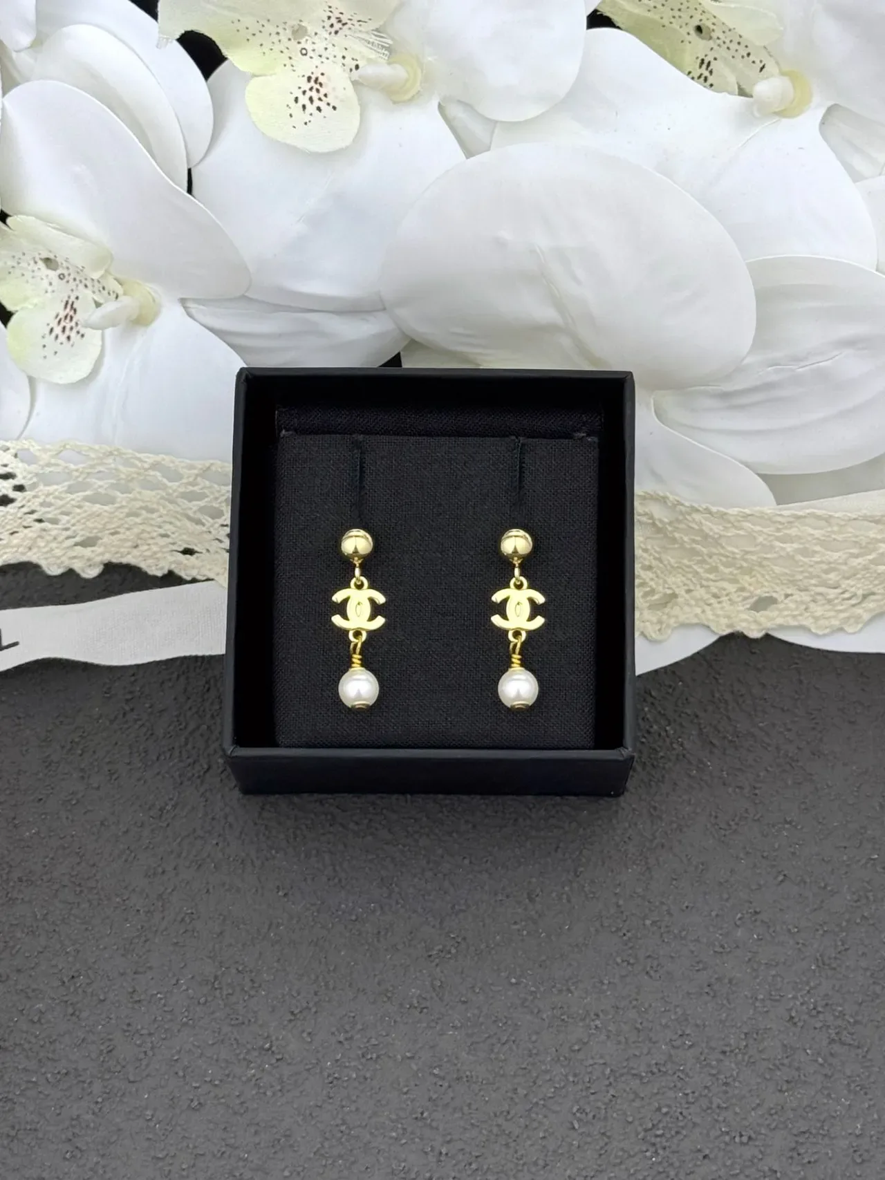 Chanel CC Pearl Drop Earrings 7
