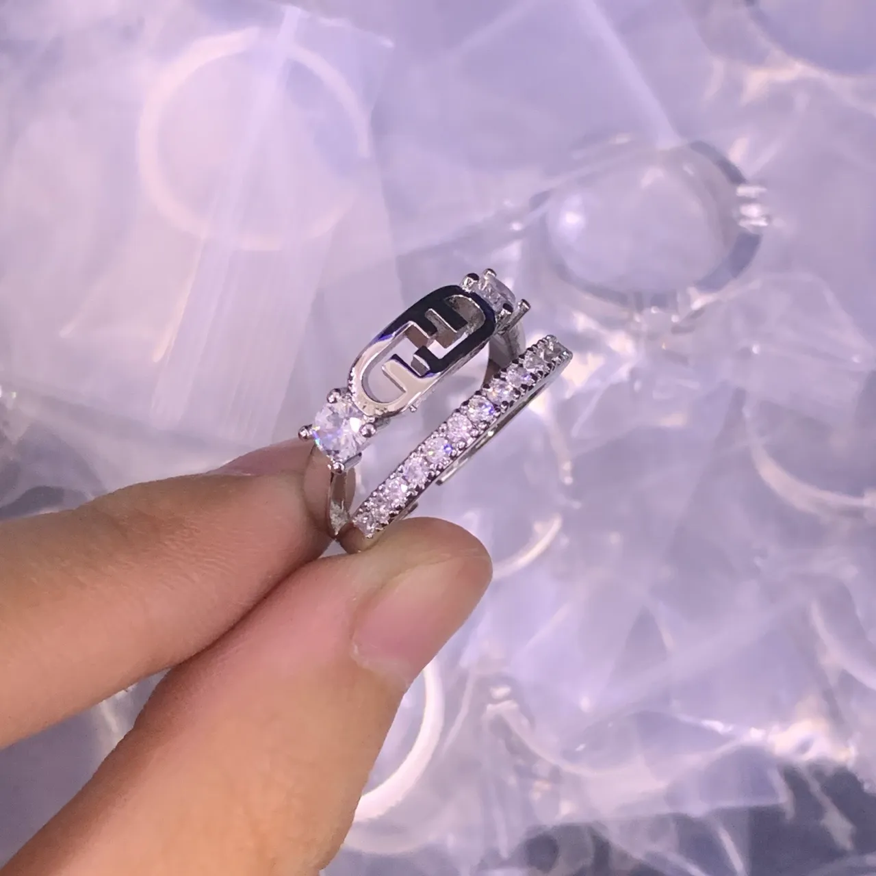 Chanel CC Bague Or Rose Métal Émaillé Logo Bague 13