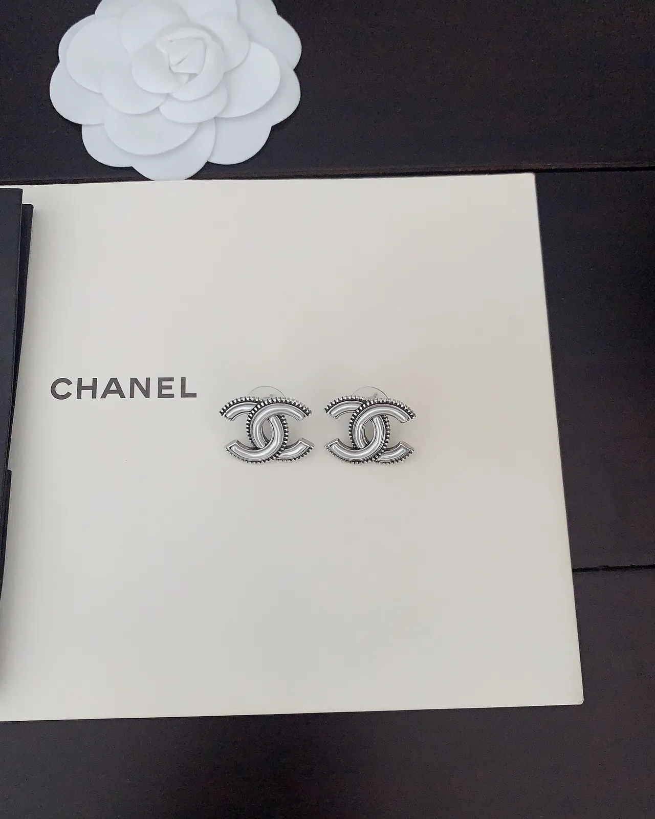 Chanel CC Silver Black Interlocking Logo Beaded Border Detail Earrings 4