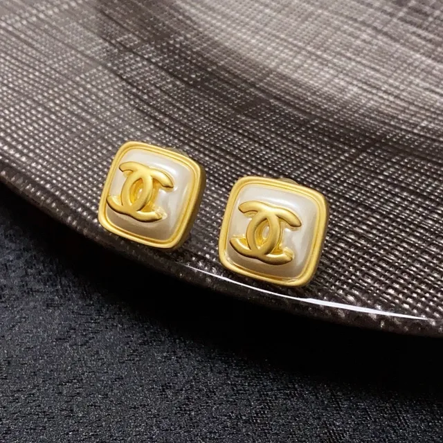 Chanel CC Square Gold-Tone Ivory Resin Stud Earrings 3