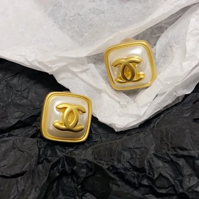 Chanel CC Square Gold-Tone Ivory Resin Stud Earrings 4