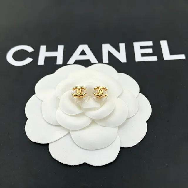Chanel Classic CC Stud White Gold Interlocking Logo Transparent Resin Backing Earrings 4