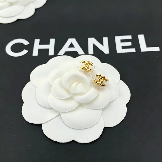 Chanel Classic CC Stud White Gold Interlocking Logo Transparent Resin Backing Earrings 5