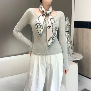 Chanel फिल्म रील बेज काला फिल्मस्ट्रिप पैटर्न इंटरलॉकिंग CC Logo रेशम स्कार्फ