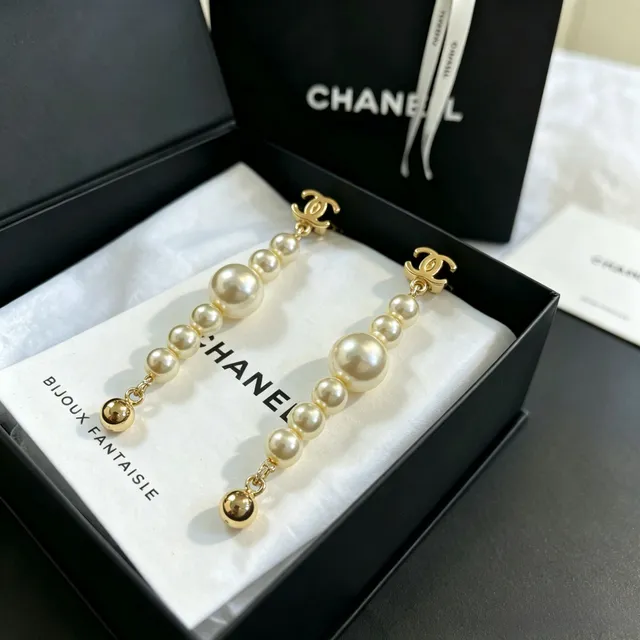 Chanel Gold-Tone Interlocking CC Multi-Pearl Drop Earrings 8