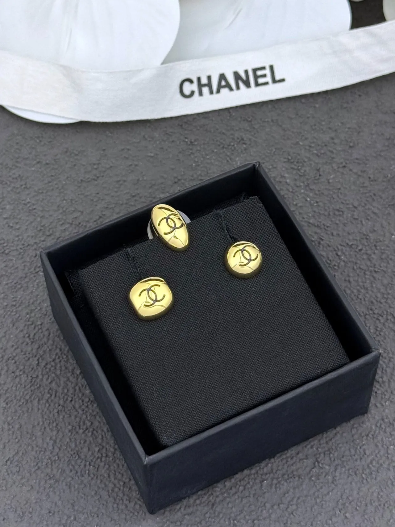 Chanel Interchangeable Logo Gold Black Metal Enamel Earrings 7