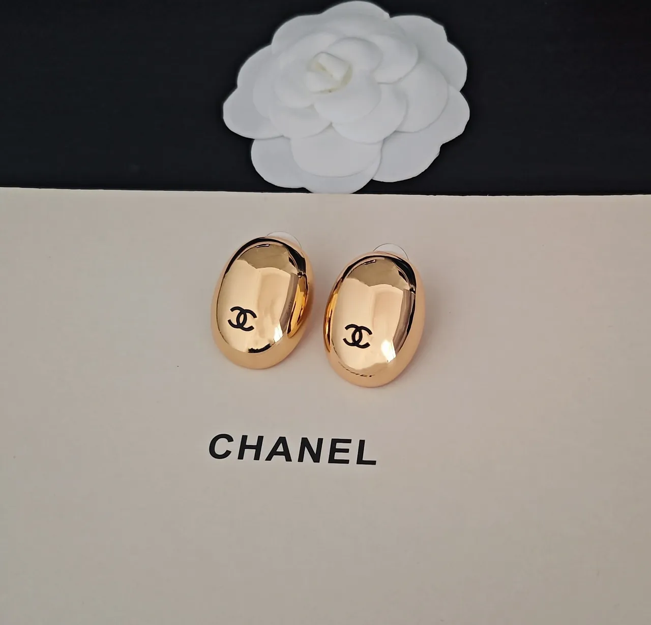 Chanel Logo Oval Gold-Tone Clip-On Earrings 4