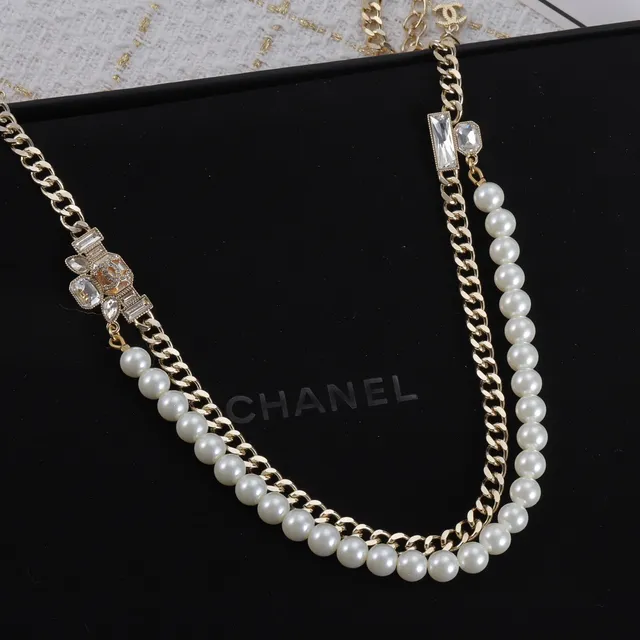 Chanel Pearl and Crystal Curb Chain Necklace 2