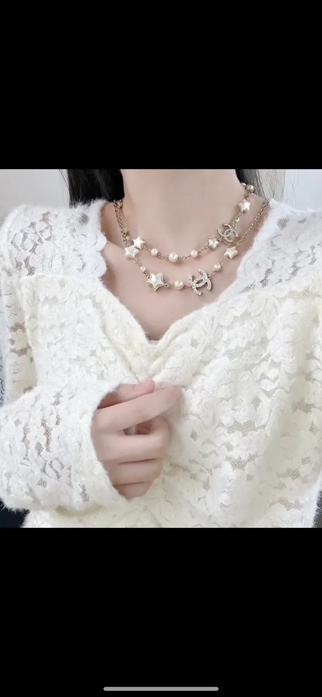Colar Chanel Pérolas e Motivo de Estrela Tom Dourado Multi-Fio 9