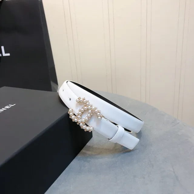 Chanel Pearl CC Belt White Leather Belt 4