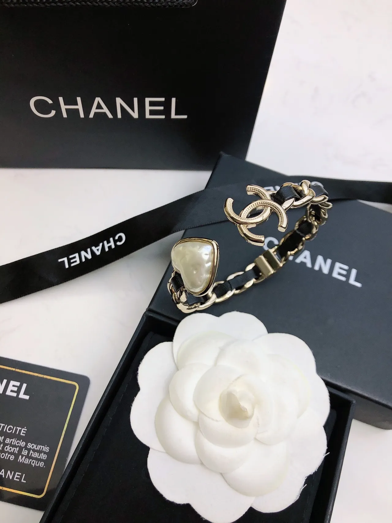 Chanel Pearl Charm Chain Bracelet Gold Black Chunky Curb-Link Leather Interspacing Bracelet 4