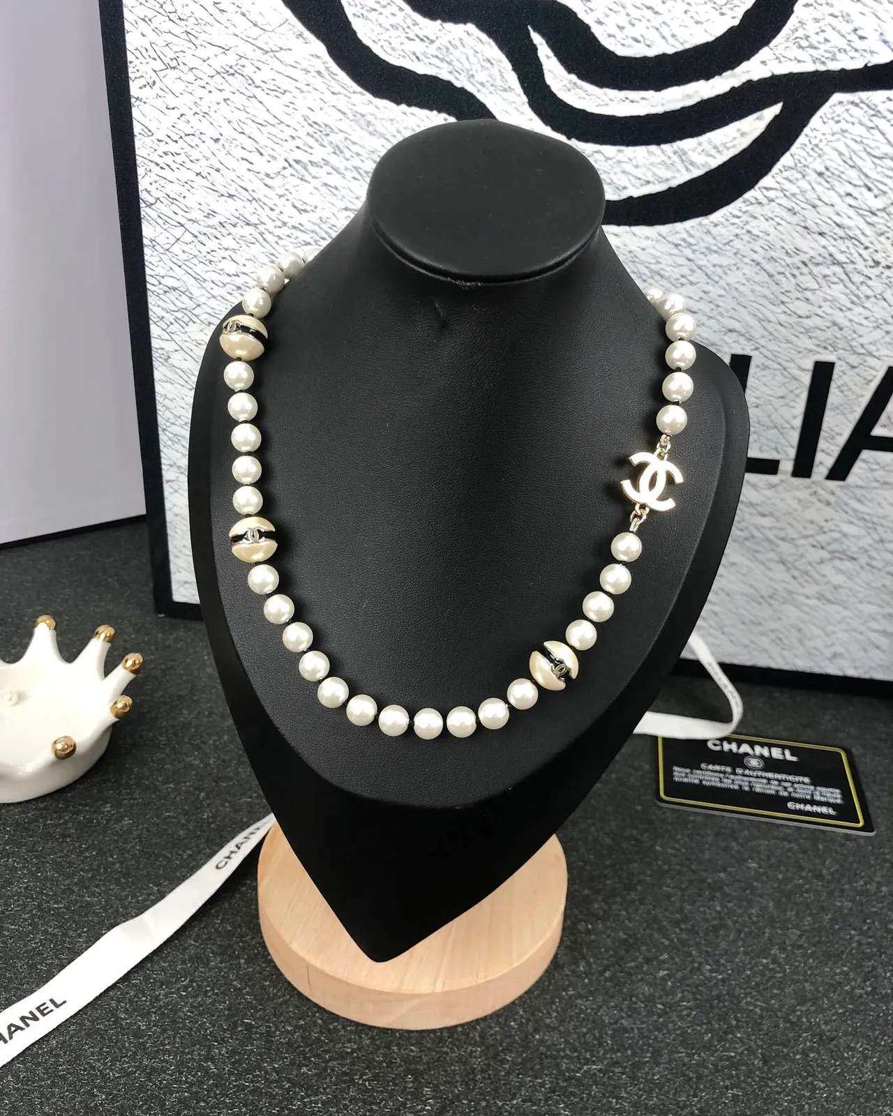 Collier de perles Chanel Chaîne en or blanc Chaîne CC Logo Collier de perles 6