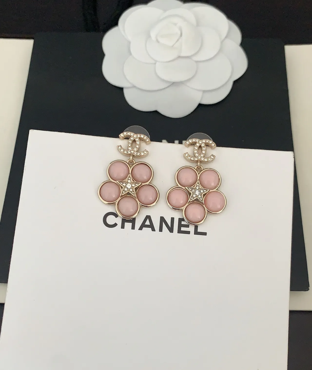 Chanel Boucles d'oreilles Or Rose Floral Cluster Cristal Embellished 3
