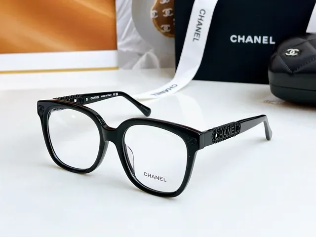 Chanel Purple Gold Rounded Square Acetate Frame Chain-Link Temple Detail Optical Glasses 5
