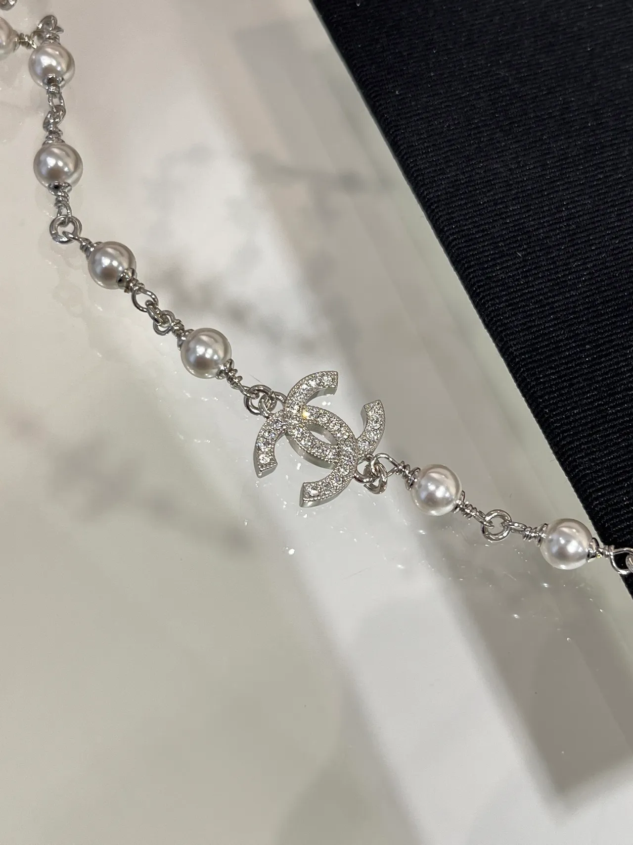 Chanel Silver White Chain Cultured Pearls Necklace 4