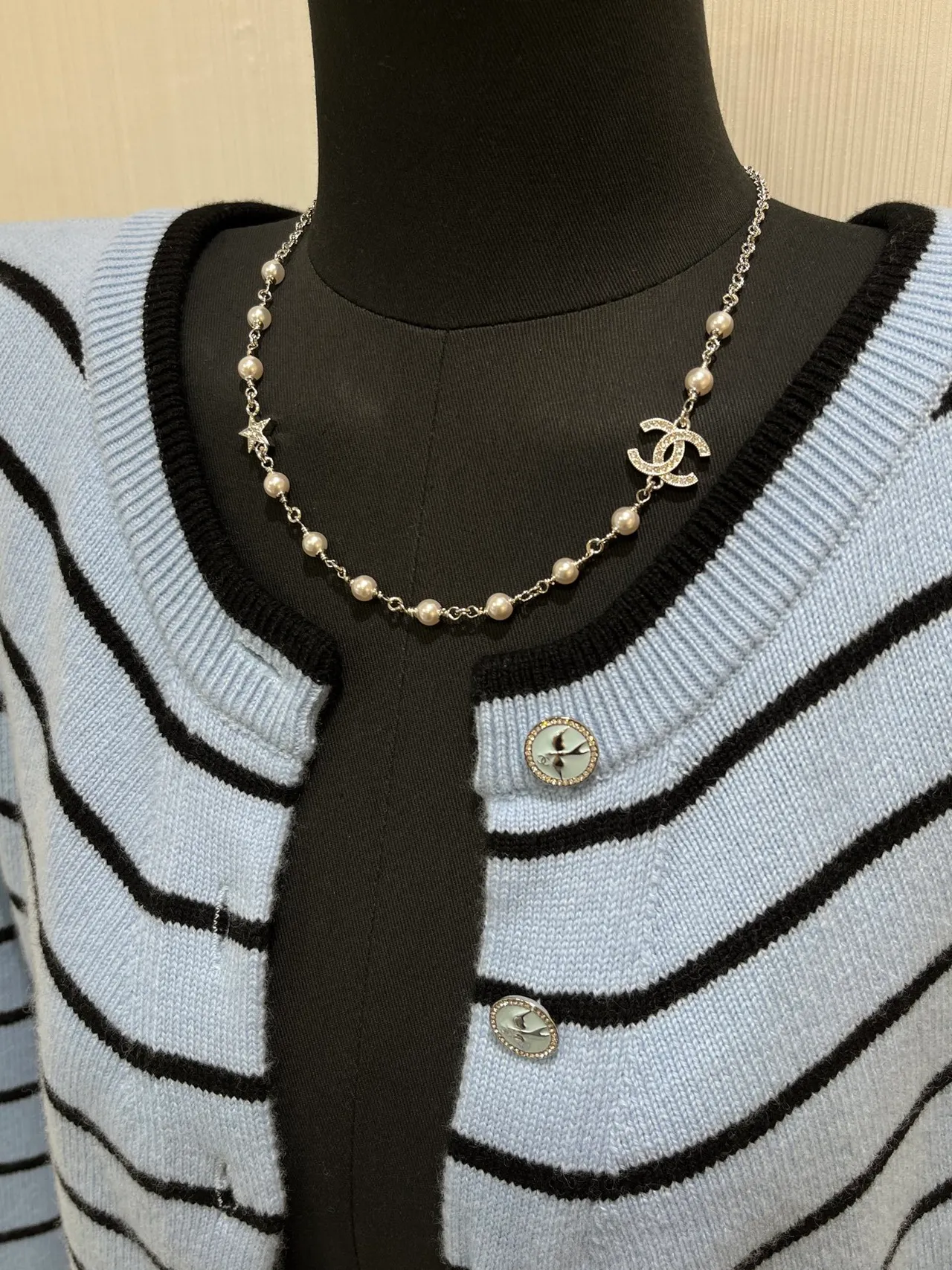 Chanel Silver White Chain Cultured Pearls Necklace 7