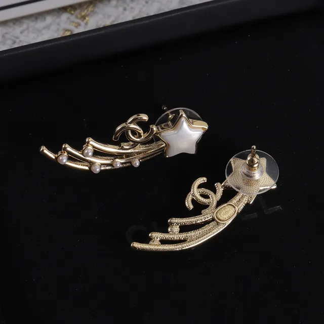 Chanel Star and CC Logo Pearl Ear Cuffs Earrings 4