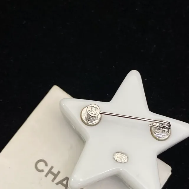 Chanel Star CC Crystal Brooch 2