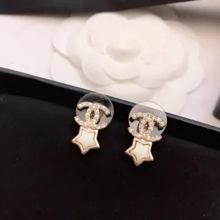 Chanel Star CC Pavé 水晶白色搪瓷耳钉