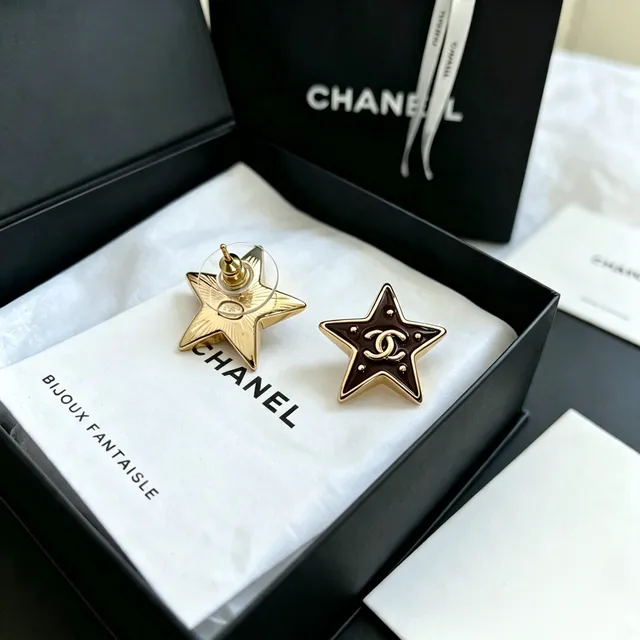 Chanel Star Enamel and Gold-Tone CC Logo Stud Earrings 5