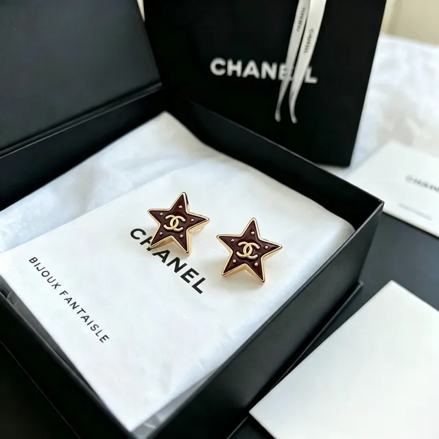 Chanel Star Enamel and Gold-Tone CC Logo Stud Earrings 9