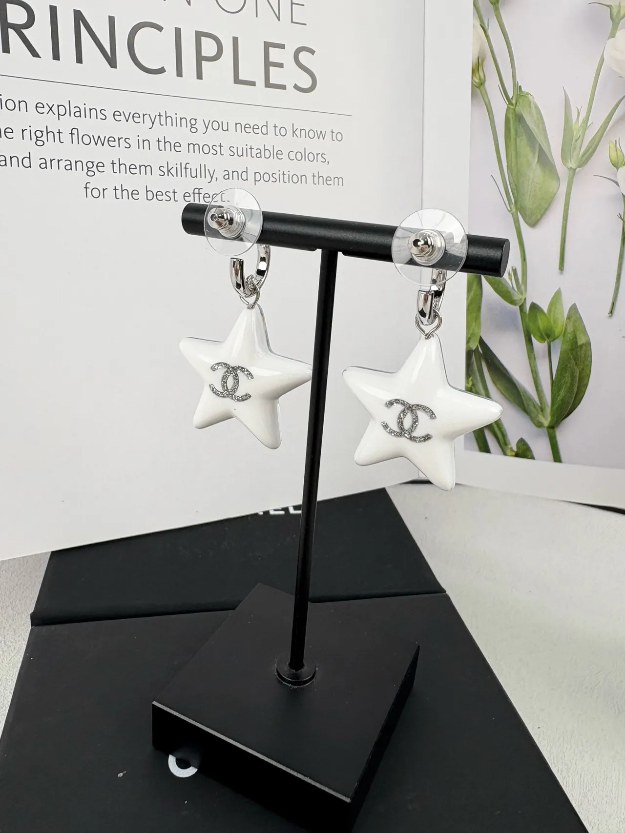 Chanel Star-Shaped CC Logo Silver White Textured Earrings 4