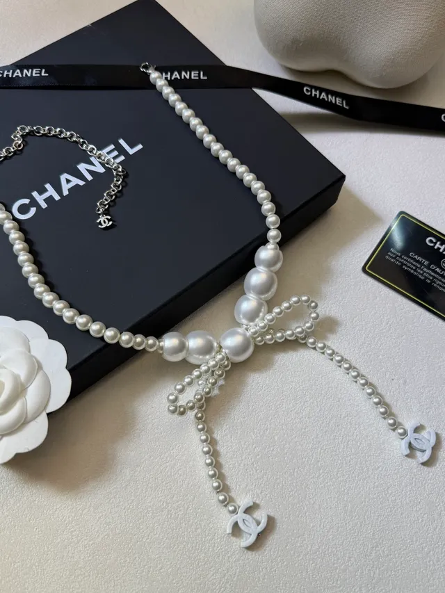Chanel White Pearl Strand Bow Motif Necklace 2