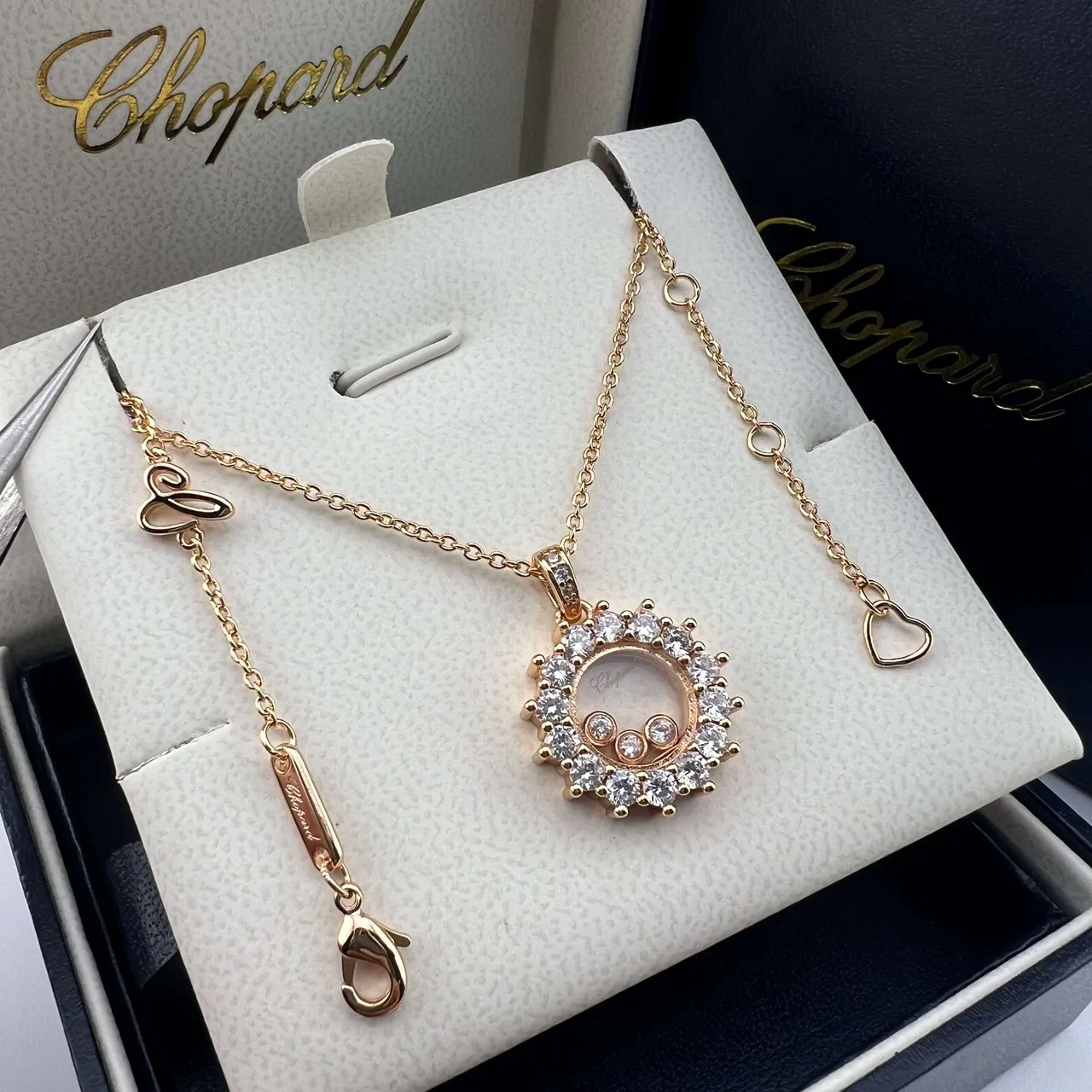 Chopard Happy Diamonds Collier avec pendentif circulaire 3