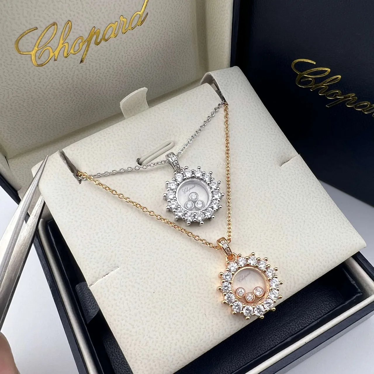 Chopard Happy Diamonds Collier avec pendentif circulaire 7