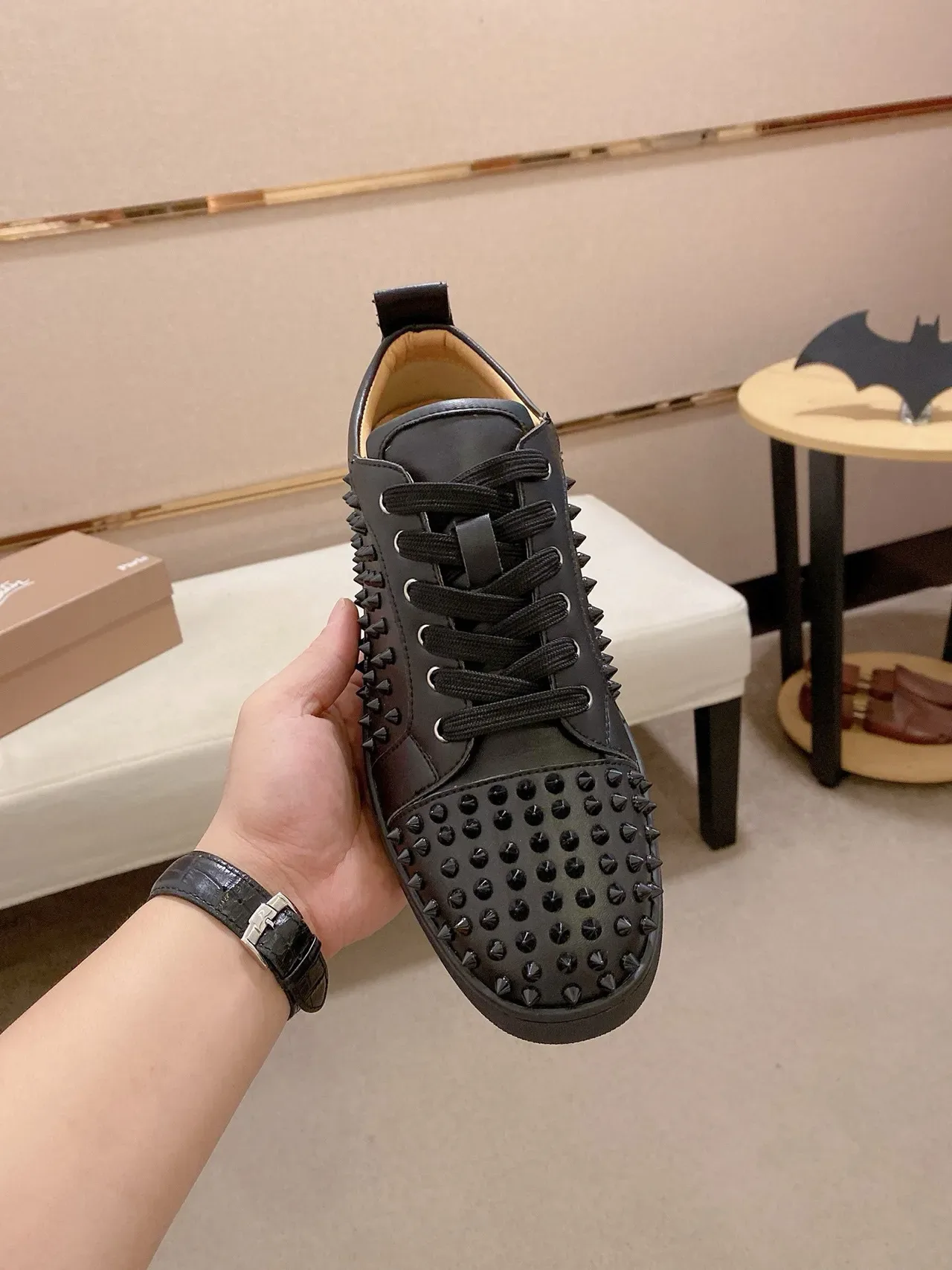 Christian Louboutin Sneaker en cuir clouté Noir partie supérieure Silhouette basse Lifestyle Sneakers 2
