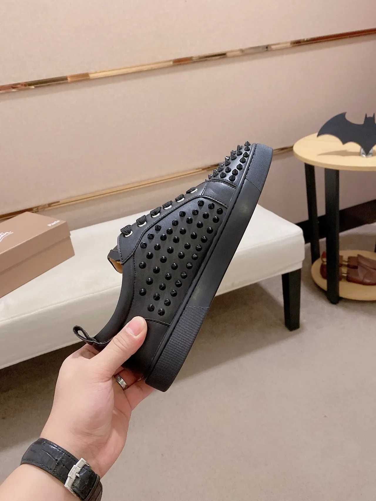 Christian Louboutin Sneaker en cuir clouté Noir partie supérieure Silhouette basse Lifestyle Sneakers 5