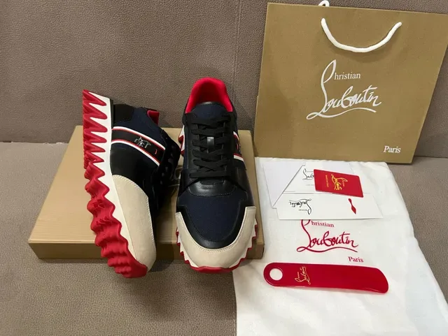 Christian Louboutin Wave Runner bleu marine noir rouge blanc sneakers lifestyle 8