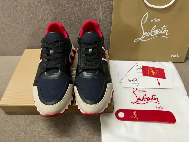 Christian Louboutin Wave Runner bleu marine noir rouge blanc sneakers lifestyle 9