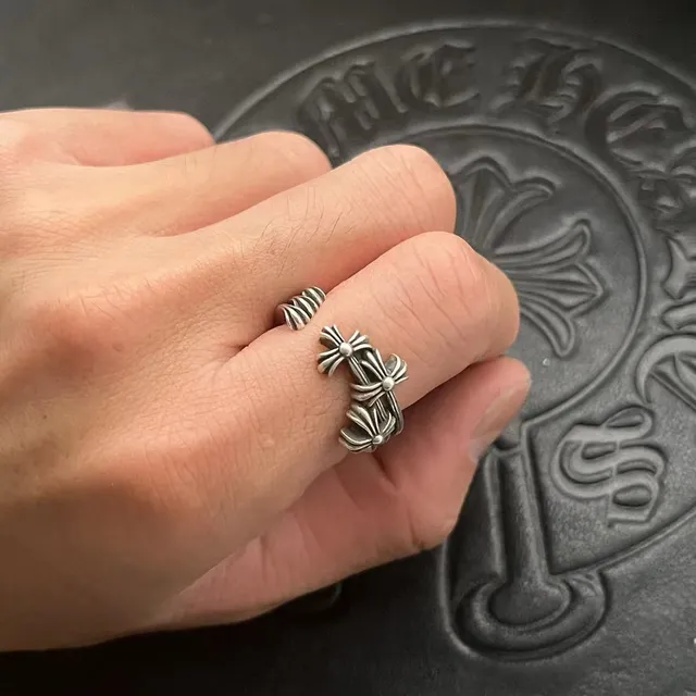 Chrome Hearts Cruz Flor Motivo Triple Prata Oxidada Anel 3