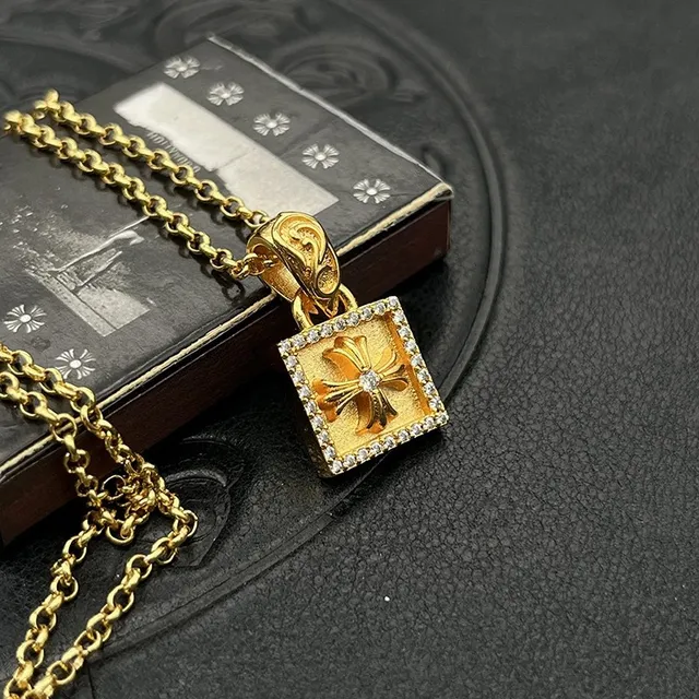 Chrome Hearts Croix Carrée Pavé Pendentif Collier 8