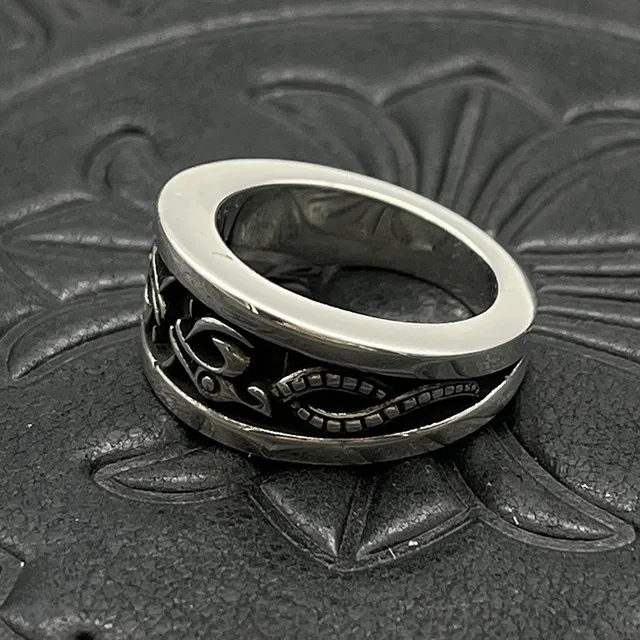 Chrome Hearts Engraved Wide-Band Ring Silver Black Ring 8