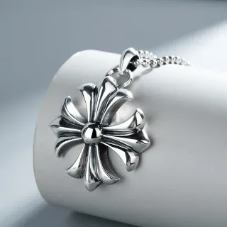 Chrome Hearts Silver Polished Eight-Petal Cross Necklace