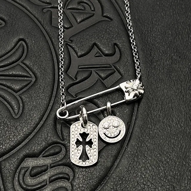 Colar Chrome Hearts Prata Cristal Pavé Transparente Fecho Pasador de Segurança 4
