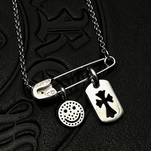 Colar Chrome Hearts Prata Cristal Pavé Transparente Fecho Pasador de Segurança 5