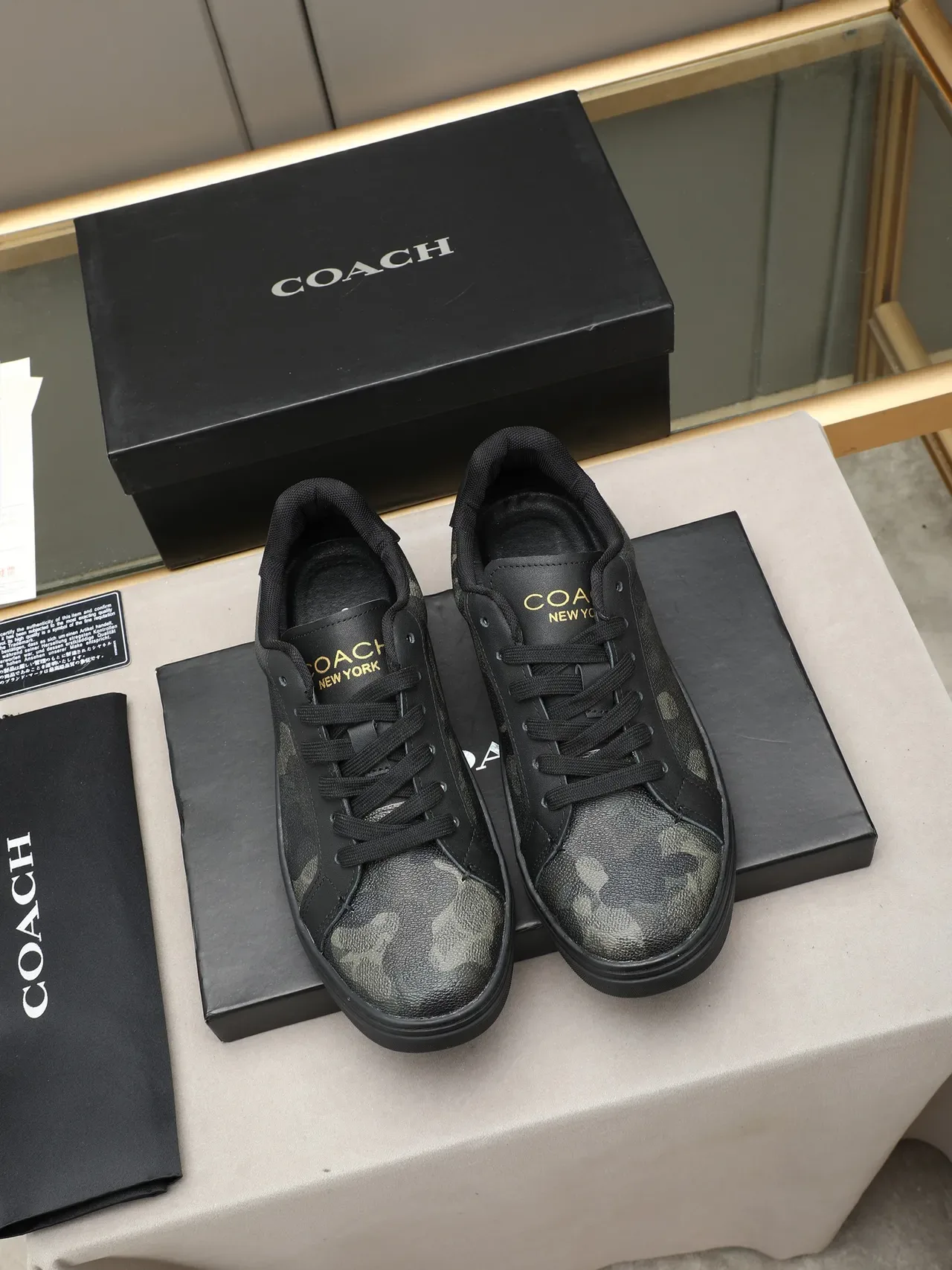 Coach Black Low-Top Textured Leather Upper Sneakers 2