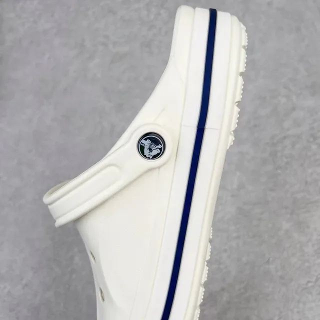 Crocs Classic Clog White Navy بناء الرغوة المولدة طباعة جانبية للعلامة التجارية Clog 7