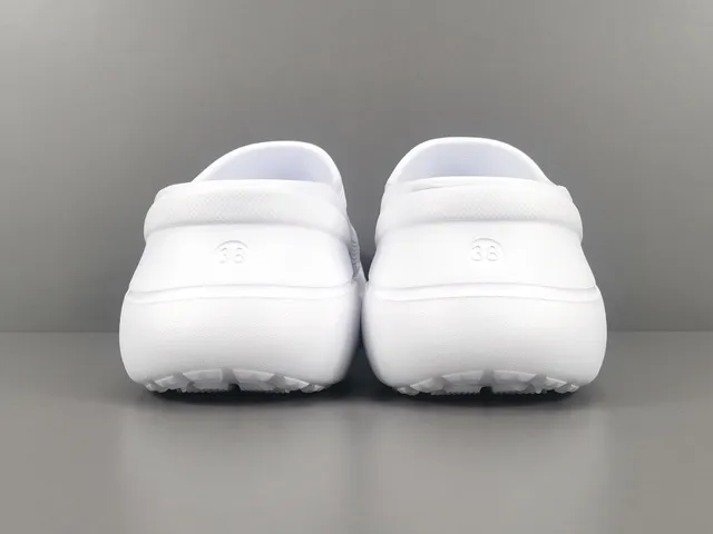 Crocs Echo Clog सफेद आकारित फोम प्लेटफॉर्म क्लॉग 14